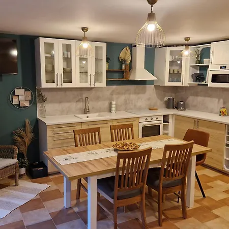 23 Appartement Kouty