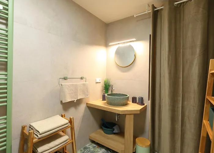 Apartman 23 *